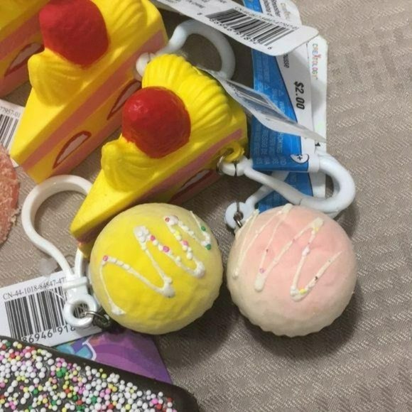 Orb Odditeez Cake Candy Keychain Lot Cupcakes Pies Ice Cream Food Key Chain - Picture 9 of 13